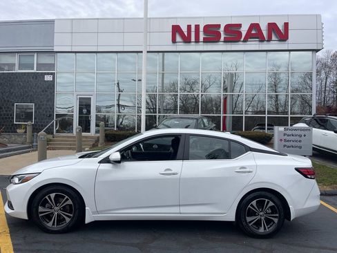 Certified 2022 Nissan Sentra SV w/ Trunk Package image 2