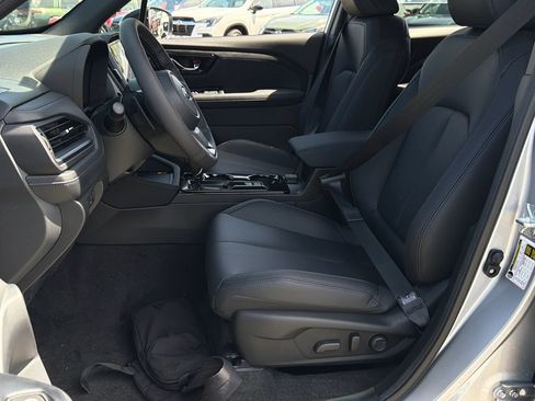 New 2026 Subaru Forester Limited AWD/4WD image 25