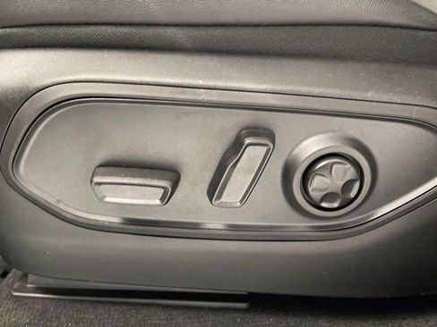 New 2025 Jeep Grand Cherokee L Limited w/ Black Appearance Package image 20