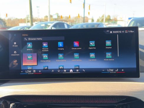 Used 2025 BMW i4 xDrive40i image 36