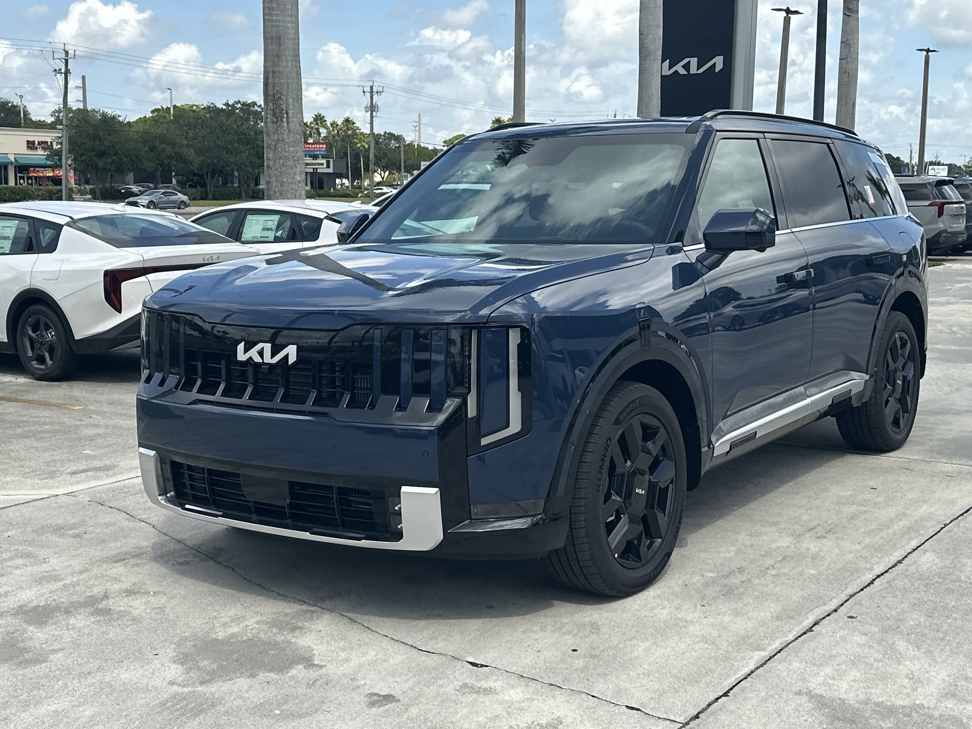 New 2027 Kia Telluride SX Prestige AWD/4WD image 2