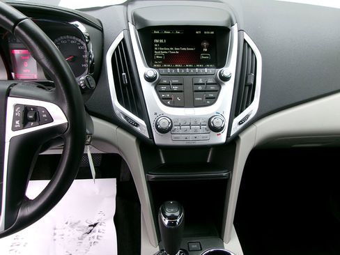 Used 2017 GMC Terrain SLT AWD/4WD image 16