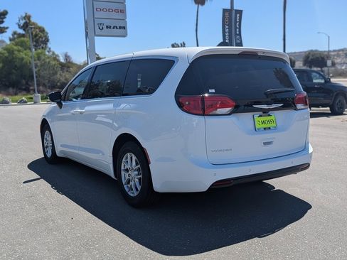 New 2026 Chrysler Voyager LX image 3