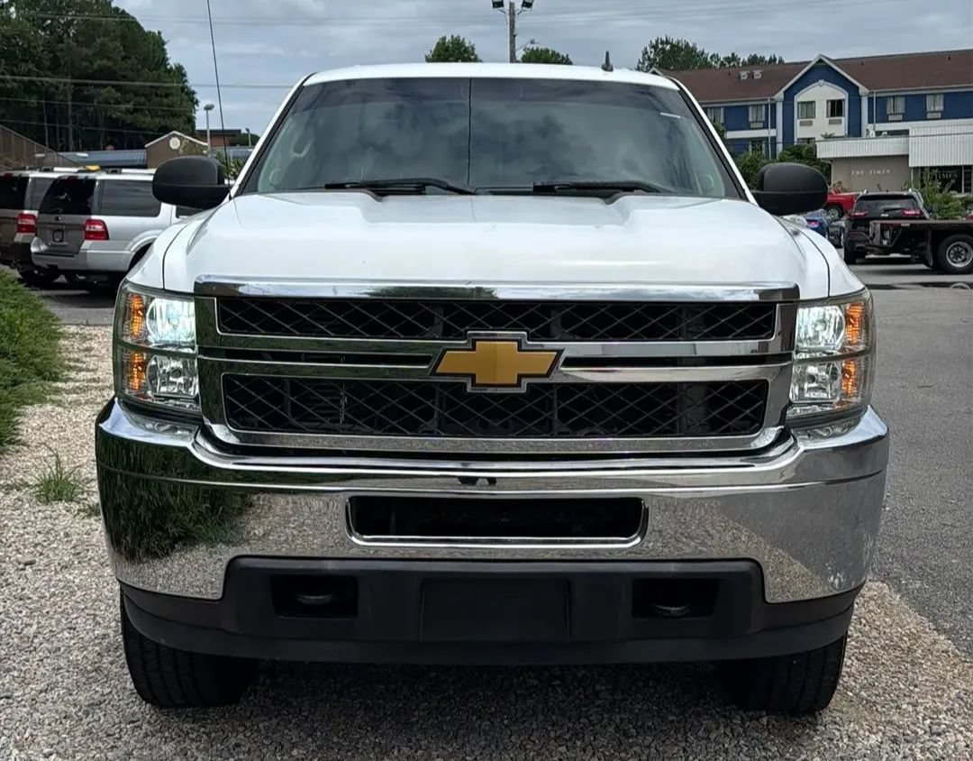 Used 2014 Chevrolet Silverado 2500 LT AWD/4WD image 4