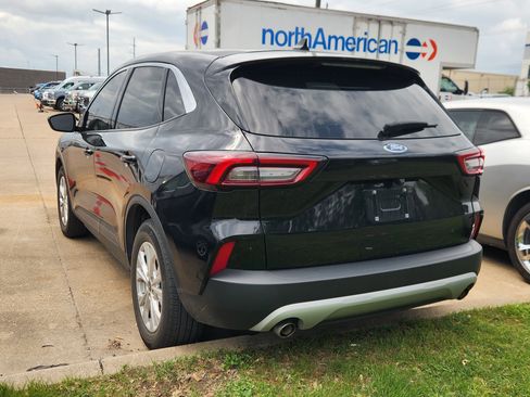 Used 2023 Ford Escape Active w/ Cold Weather Package image 5