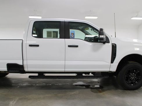 Used 2024 Ford F250 XL w/ STX Appearance Package AWD/4WD image 13