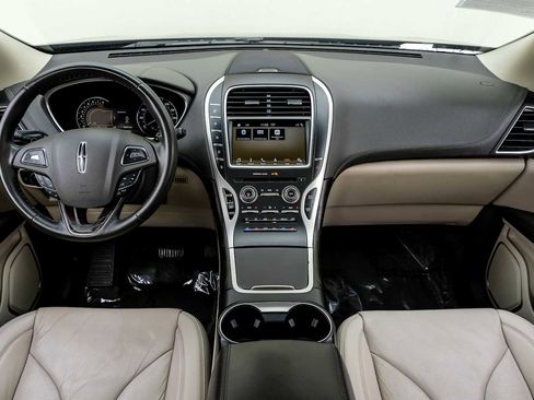 Used 2017 Lincoln MKX Reserve image 17