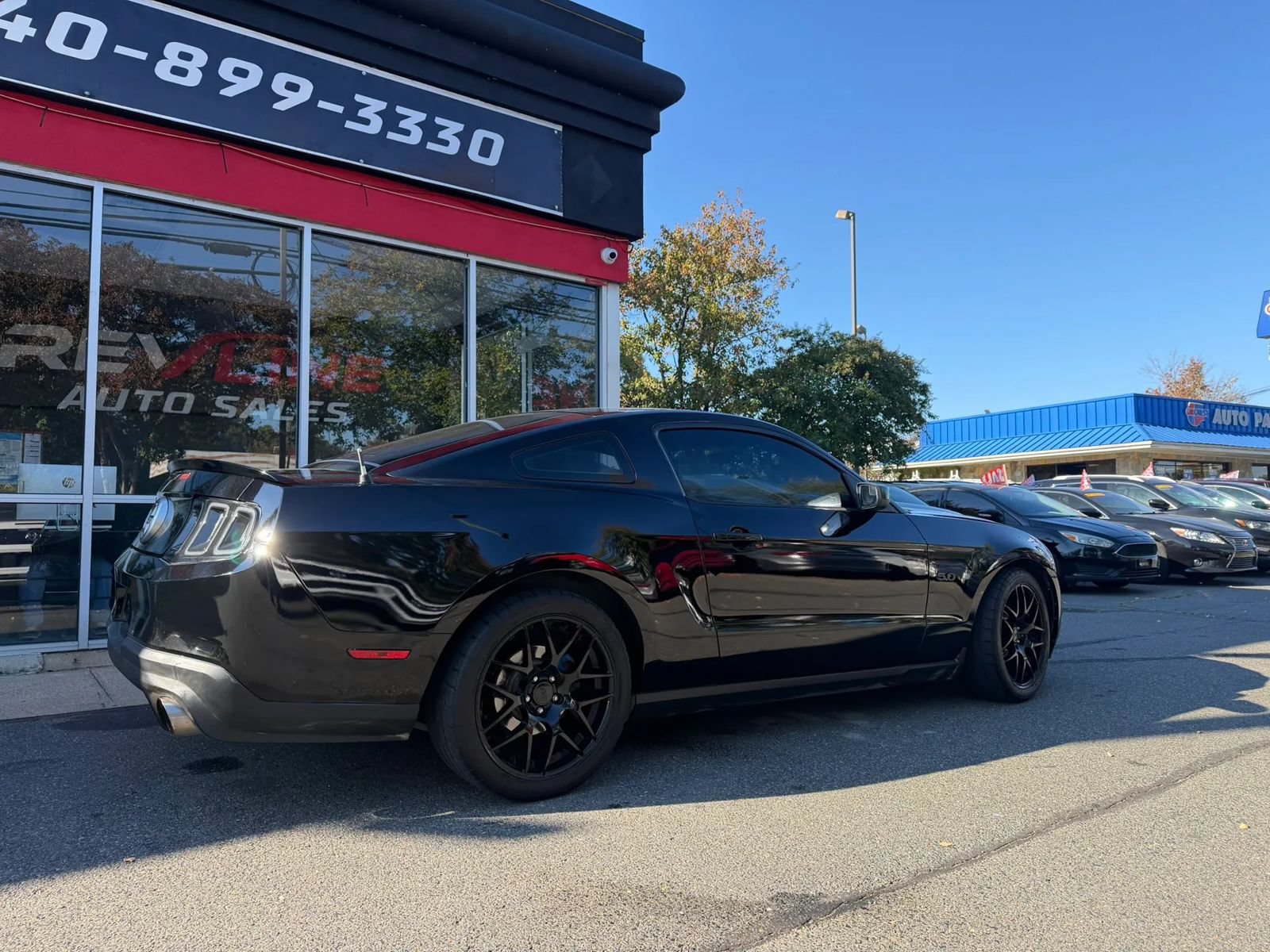 Used 2011 Ford Mustang GT RWD image 6
