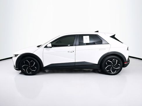 Used 2024 Hyundai Ioniq 5 SE image 4