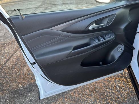 Certified 2024 Buick Envista Sport Touring w/ Convenience I Package image 16