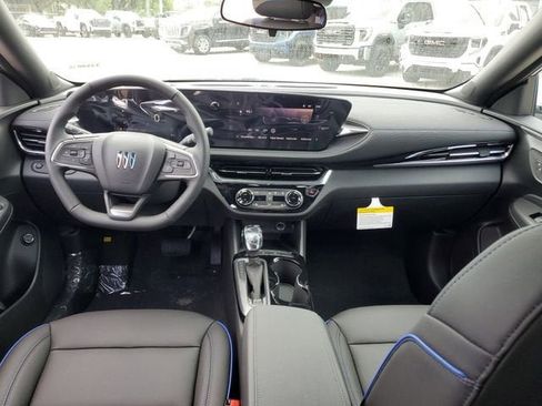 New 2026 Buick Envista Sport Touring image 11