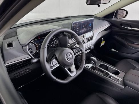 New 2026 Nissan Altima 2.5 SR AWD/4WD image 9