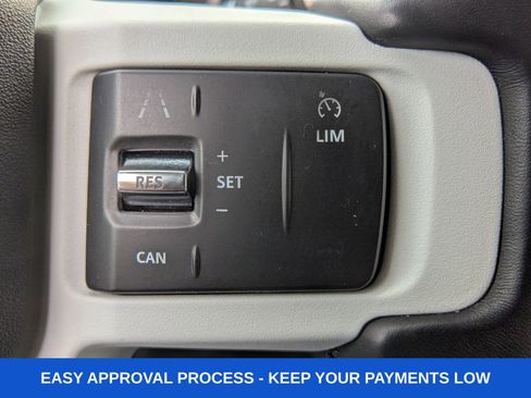 Used 2022 Land Rover Defender 90 image 32