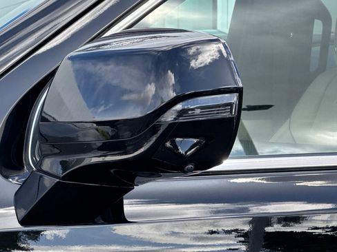 Certified 2024 Cadillac Escalade Premium Luxury image 50