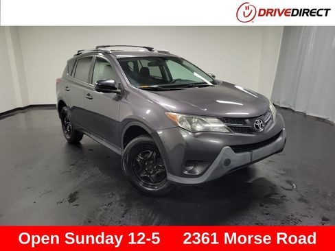 Used 2015 Toyota RAV4 LE FWD image 1