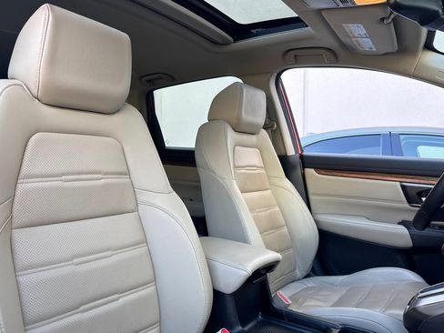 Used 2018 Honda CR-V Touring image 31