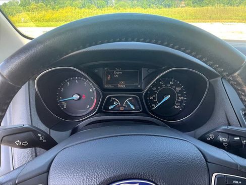 Used 2015 Ford Focus SE FWD image 14