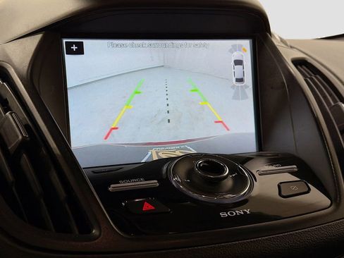 Used 2019 Ford Escape Titanium AWD/4WD image 15