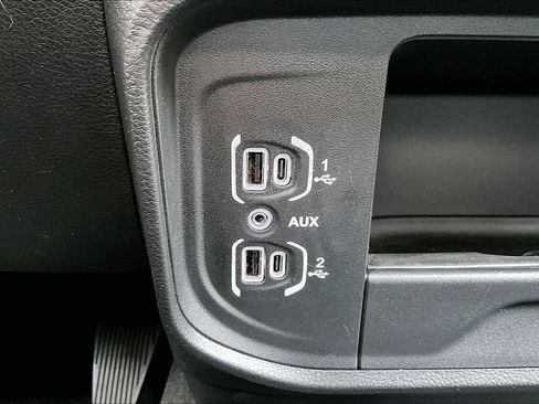 Certified 2025 RAM 2500 Big Horn AWD/4WD image 12