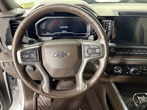 Used 2023 Chevrolet Silverado 1500 LT Trail Boss image 27