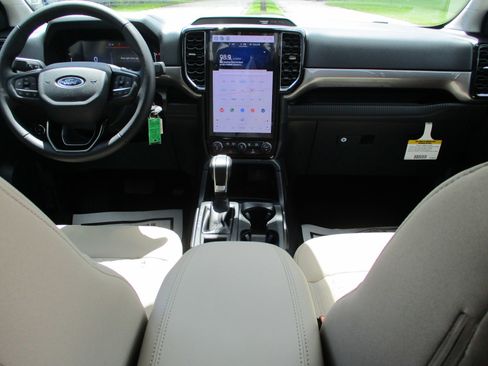 New 2024 Ford Ranger XLT w/ FX4 Off-Road Package image 22