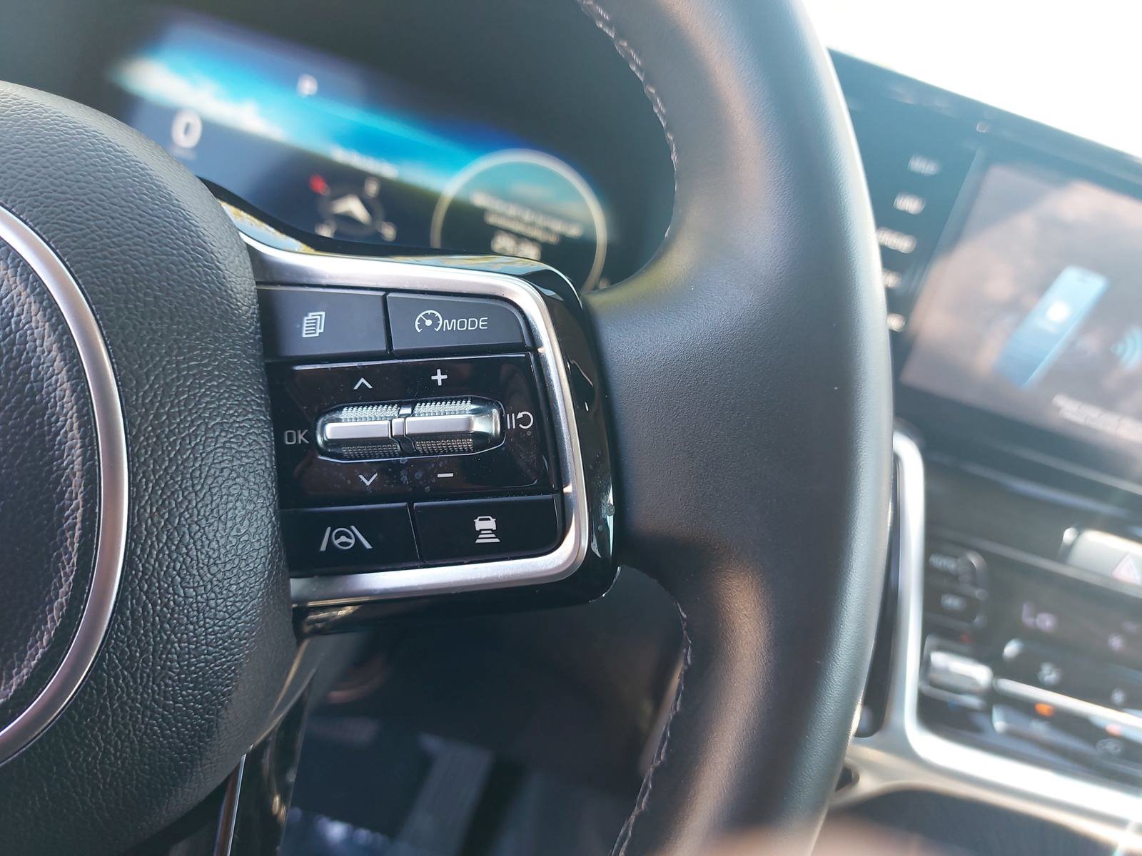 Used 2023 Kia Sorento SX FWD image 18