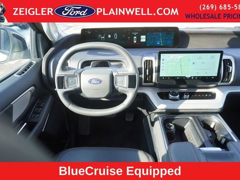 Used 2025 Ford Expedition Max Active image 18