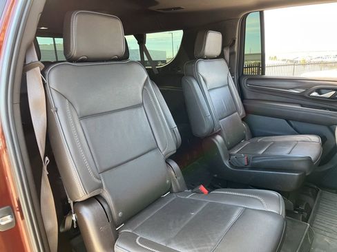 Used 2022 GMC Yukon XL Denali image 29