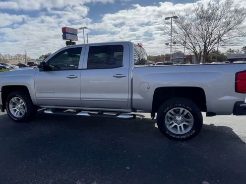 Used 2018 Chevrolet Silverado 1500 LT w/ All Star Edition RWD image 6