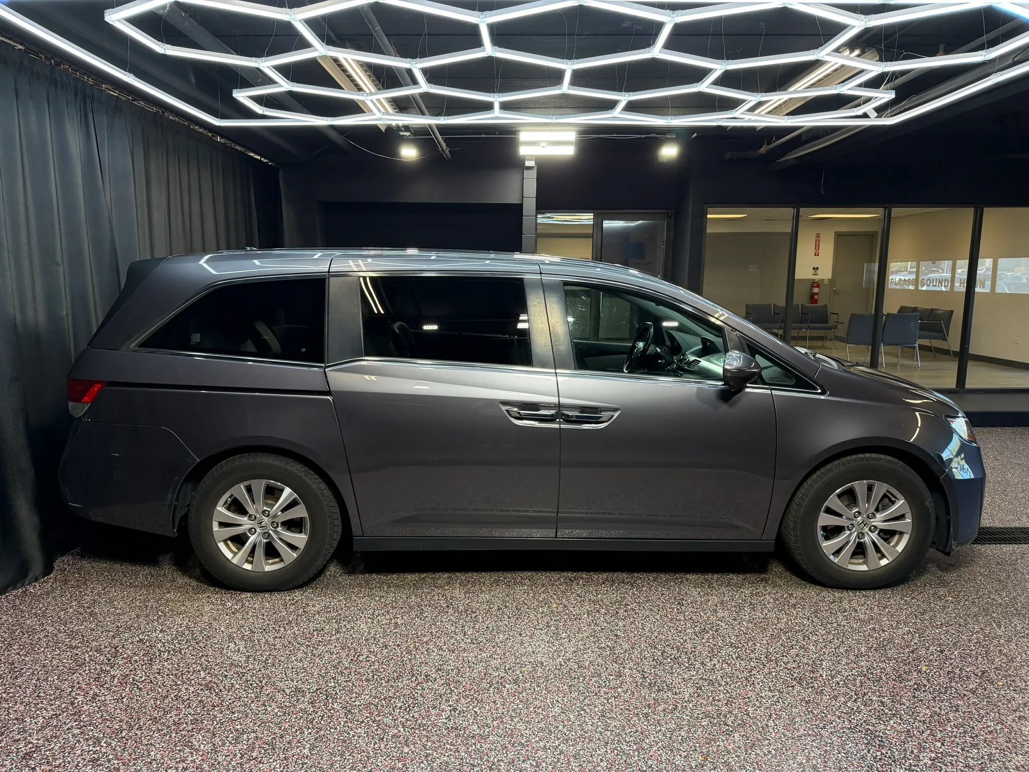 Used 2015 Honda Odyssey EX-L image 8