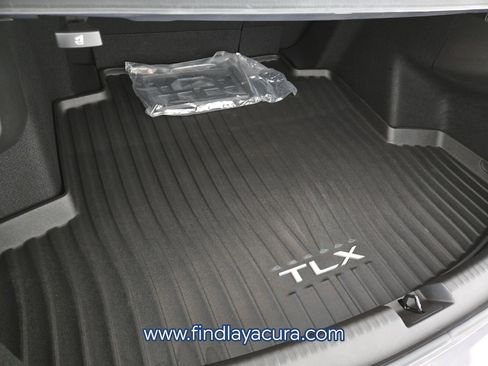 Used 2023 Acura TLX image 16