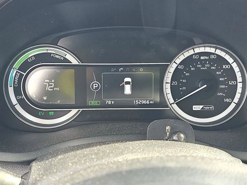 Used 2018 Kia Niro EX w/ Option Group 020 FWD image 18