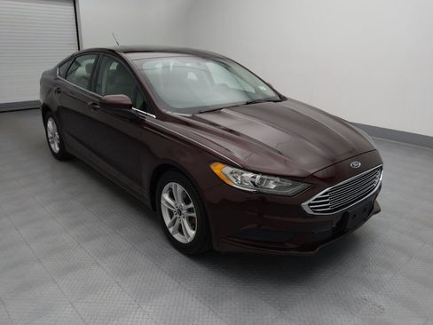 Used 2018 Ford Fusion SE w/ Fusion SE Technology Package image 13