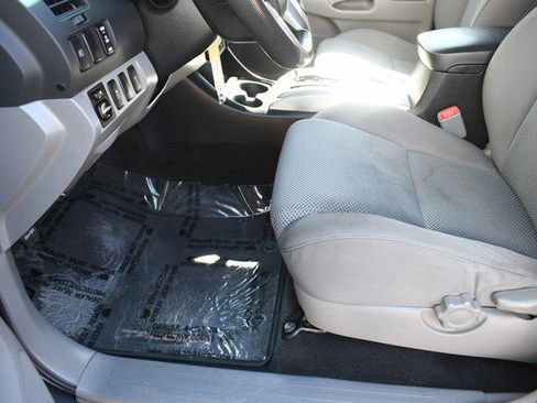 Used 2014 Toyota Tacoma 4x4 Double Cab w/ TRD Sport Package image 15