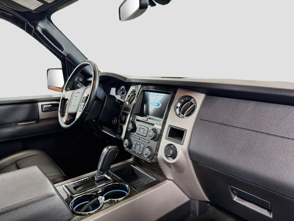 Used 2016 Ford Expedition Limited AWD/4WD image 32