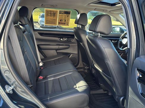 Used 2023 Honda CR-V EX-L image 10