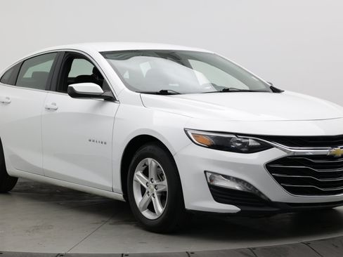 Used 2023 Chevrolet Malibu LT FWD image 3