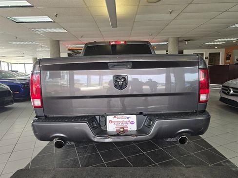 Used 2018 RAM 1500 Express w/ Express Value Package image 5