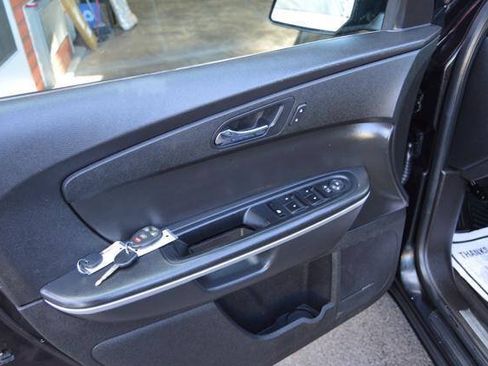 Used 2012 GMC Acadia SLT FWD image 65