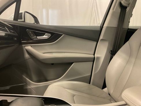 Used 2018 Audi Q7 3.0T Prestige image 21