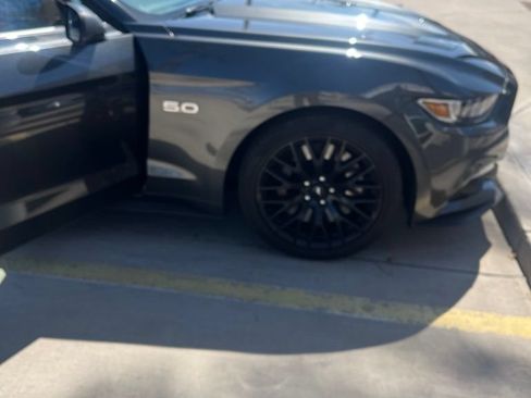 Used 2017 Ford Mustang GT Premium w/ GT Performance Package RWD image 14