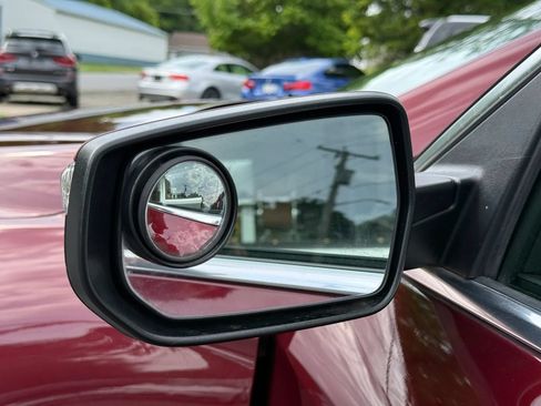 Used 2016 Chevrolet Malibu LT FWD image 31