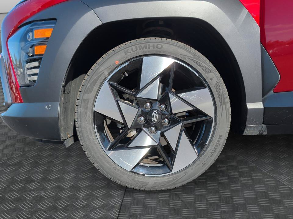 Certified 2024 Hyundai Kona Limited FWD image 27