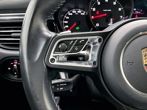 Used 2020 Porsche Macan AWD/4WD image 21