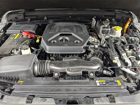 Certified 2023 Jeep Wrangler Unlimited Sahara image 35