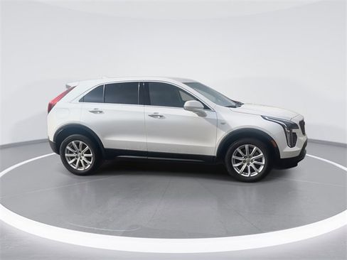 Used 2023 Cadillac XT4 Luxury image 13