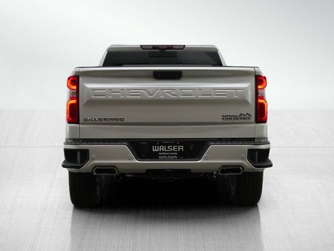 Used 2025 Chevrolet Silverado 1500 High Country image 4