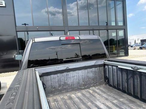 Used 2019 RAM 1500 Big Horn AWD/4WD image 18