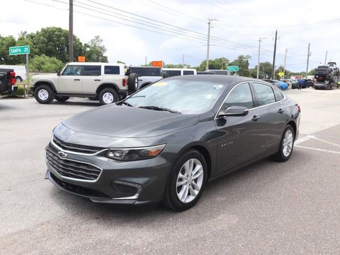 Used 2016 Chevrolet Malibu LT w/ Leather Package image 5