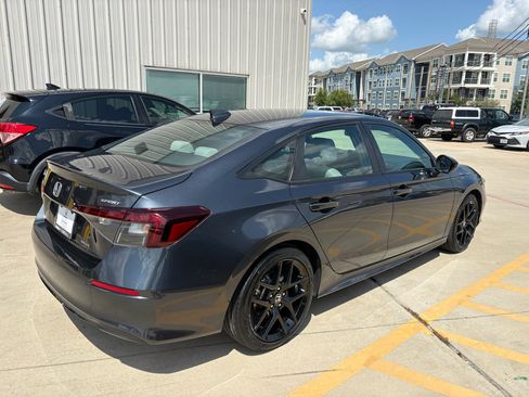 Certified 2025 Honda Civic Sport image 8